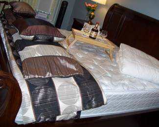 KING/CALIF COMFORTER SET - KING/CALIF DOWN COMFORTER - BED TRAY