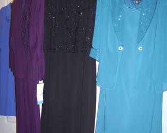 ELEGANT EVENING WEAR SIZES 12 TO 18