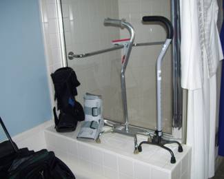 SPECIALTY CANES - AIR CASTS