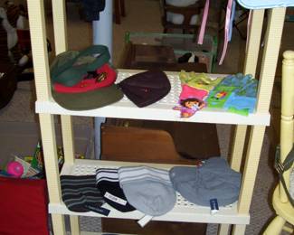 BABYTODDLER/CHILDS STUFF - PLASTIC RACK