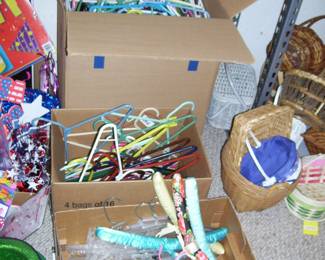 TONS OF HANGERS