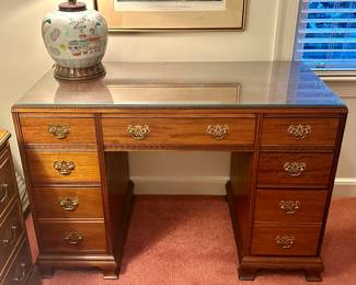 Colonial Manufacturing Desk