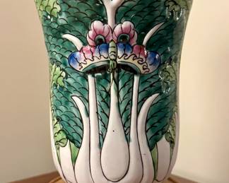 Chinese Famille Verte Cabbage Leaf Porcelain Vase