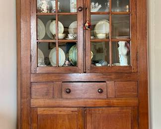 Pennsylvania Antique Primitive Corner Cabinet