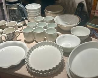 Assorted Kitchenware