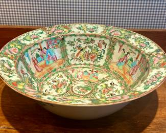 Large Rose Medallion Bowl