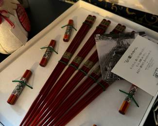 Set of 5 Rosewood Chop Sticks