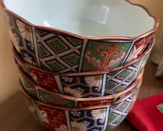 Set of 4 Japanese Rice/Soup Bowls with Floral Design
