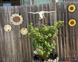 yard art