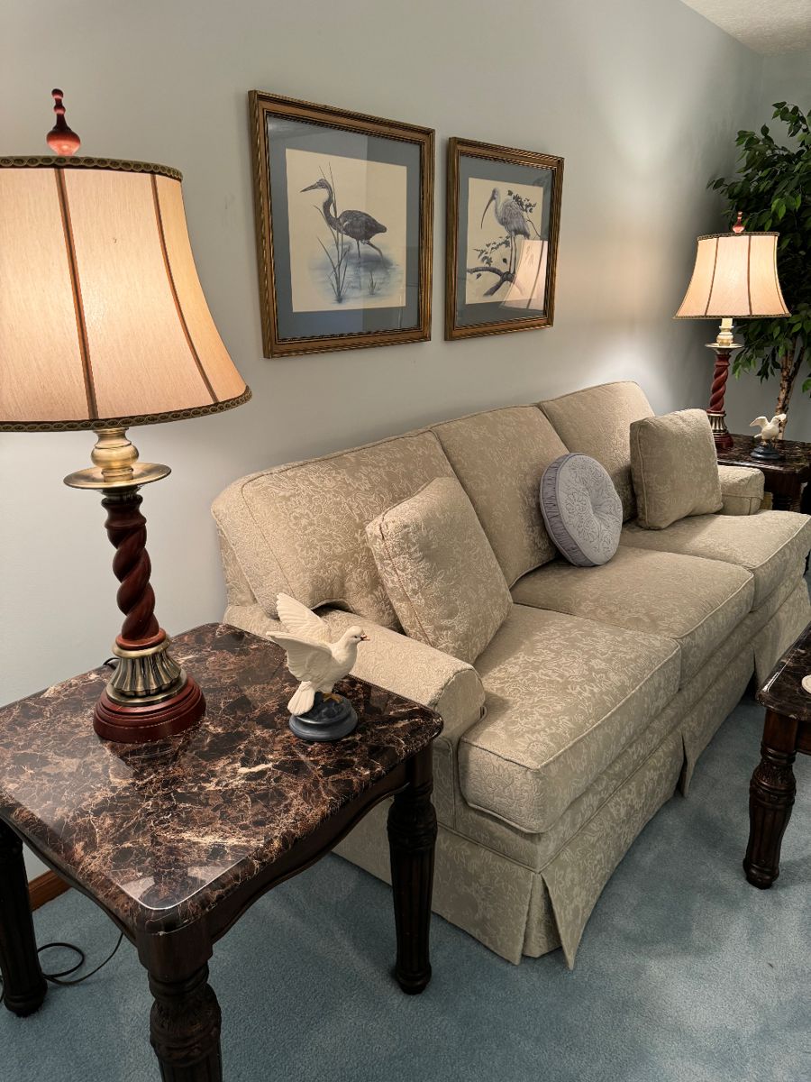 Estate Sale by The Junque Ladies in Russell, KY starts on 1/12/2024