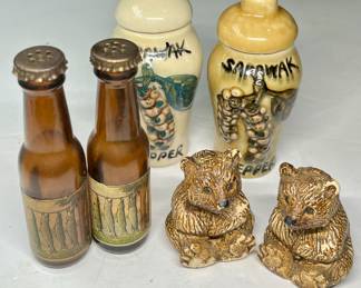 Vintage fun salt and pepper Lot