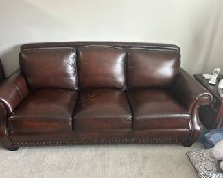 Cindy Crawford leather sofa studded excellent condition
