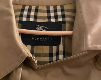 MENS BURBERRY COAT-AUTHENTIC