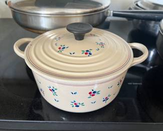 Vintage Le Creuset pot 
