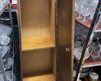 Storage space Mayan Cabinet
