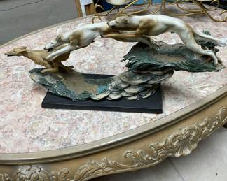 3 dogs porcelain statue
