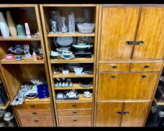 Display units continued +can be split into multi units or curved on 2 walls
