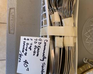 #170 Community Stainless - 85 pc $40.00