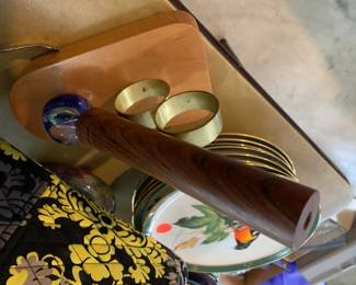 #103 Large Wood Base w/Automatic Kaleidoscope (winds up) $30.00