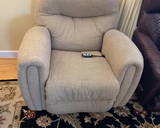 #48 Best Chair Electric Chair $125.00