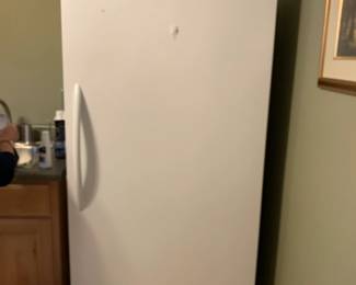 #60 Frigidaire Stand up Frost-Free - 20cu $200.00