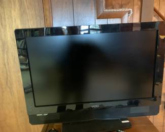 #76 Vizio TV w/remote Model VW32L HDTV20A $40.00