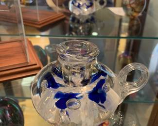 #22 Blue & White Paperweight w/handle $25.00