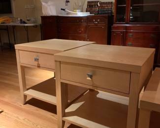 #155 Pier 1 Imports Blonde End Table22x22x24 w/1 drawer & Shelf $75.00
#156 Pier 1 Imports Blonde End Table22x22x24 w/1 drawer & Shelf $75.00
#157 Pier 1 Imports Blonde Coffee Table 22x22x24 w/1 door $75.00