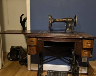 Antique White Family Rotary USA sewing machine