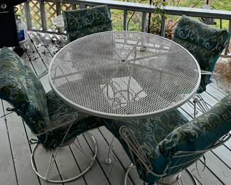 Metal patio set
