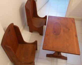 chlids table and chairs