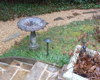 2 piece bird bath