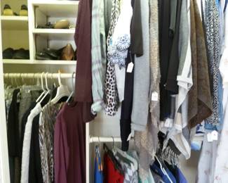 ladies clothes size small