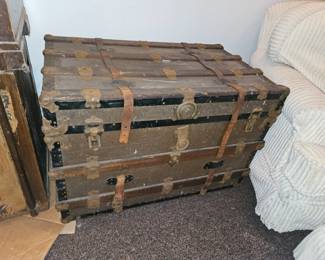 $40 Vintage trunk