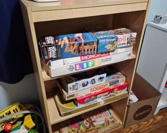 $10 Blonde Sauder type bookshelf