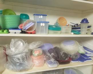 Tupperware 