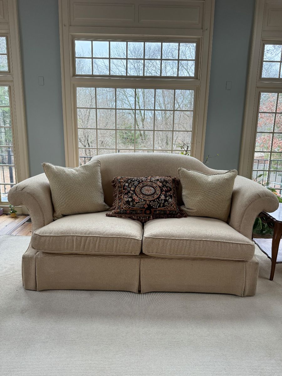 Blue Willow Estate Sale SERVICES in Tupelo, MS starts on 1/26/2024