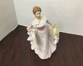 Home Interiors Masterpiece Porcelain Grace