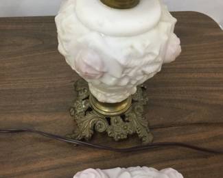 Fenton Gone With the Wind Puffy Rose lamps