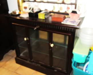 FOS cabinet with glass shelves