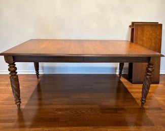 Ethan Allen British Classics Rectangular Dining Table