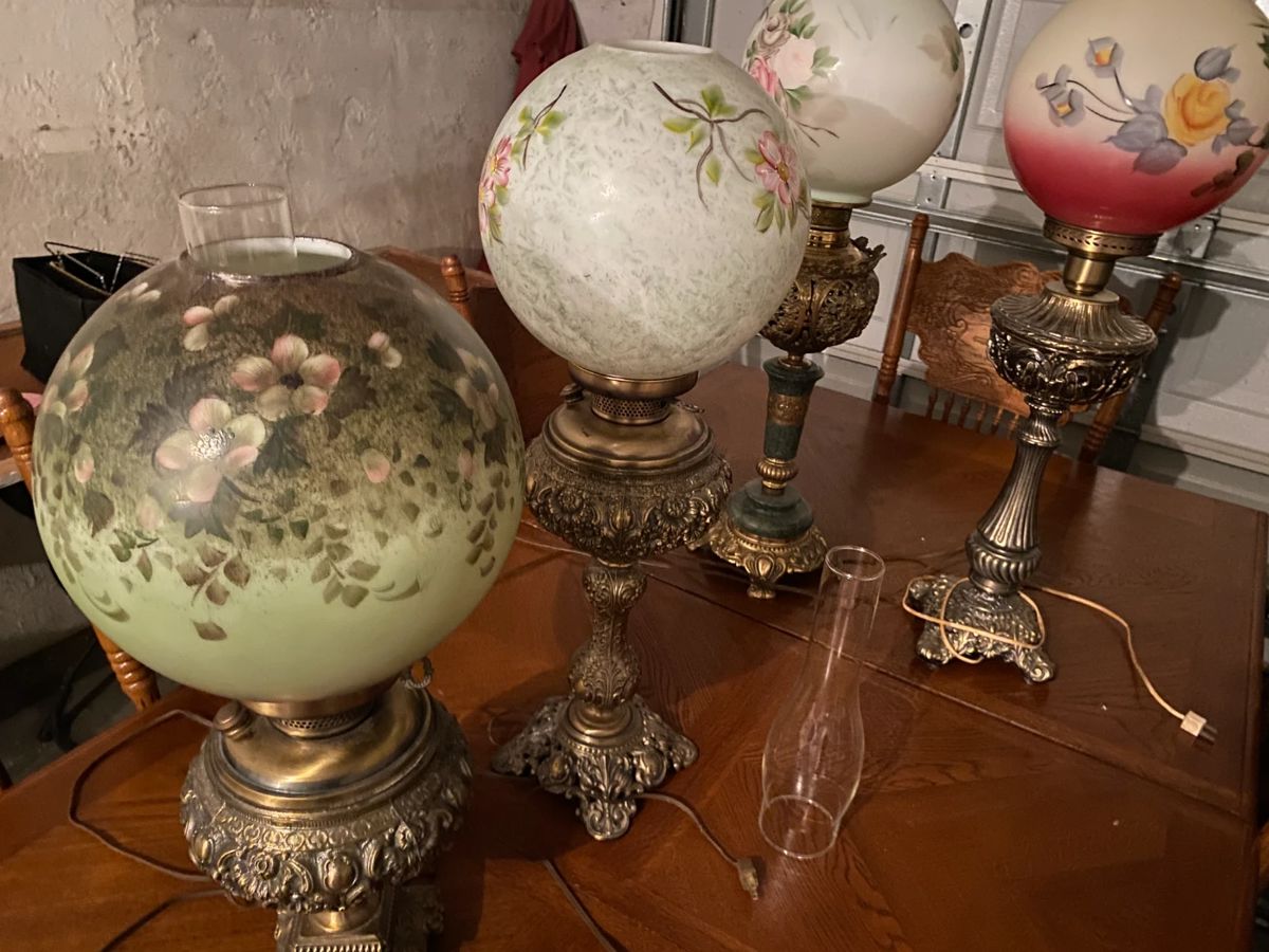 Rare Globe Lamps Gone with the Wind style! Priced to move!