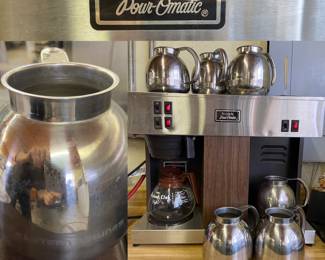 Bunn Pour-Omatic Restaurant Coffee Maker W/2 additional warmers