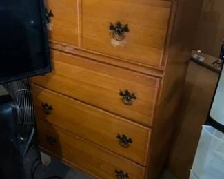 Maple Chest of Drawers