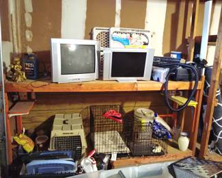 Dog/pet carriers. Various sizes.  TVs not tested. 