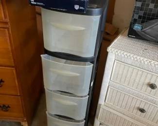 4 drawer Stoage Unit