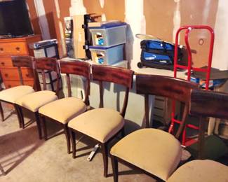 6 dining room chairs. Solid. Need cleaning.