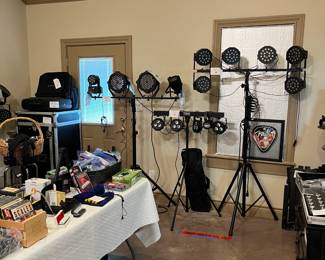 DragonX lighting.  4 Stands full.