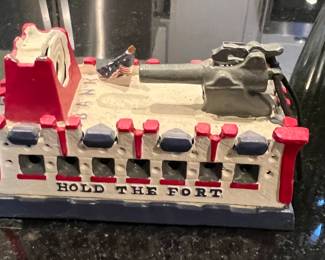 VINTAGE WAR HOLD THE PORT CAST IRON MECHANICAL BANK 