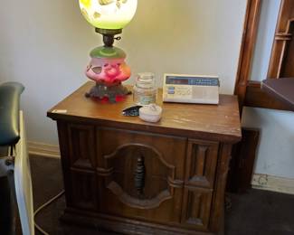 Bassett Side Table/Nightstand